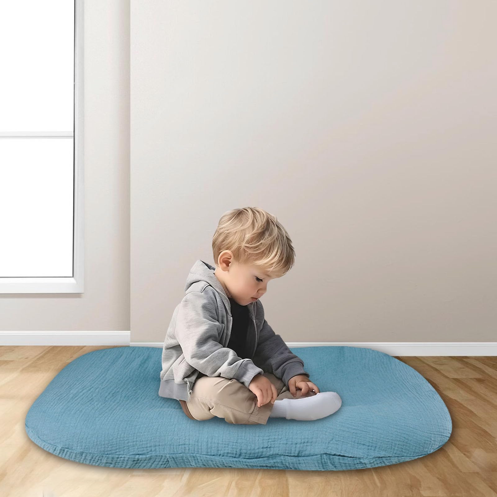 Hooyax Muslin Lounger Cover breathable fabric supports comfortable naps for babies.