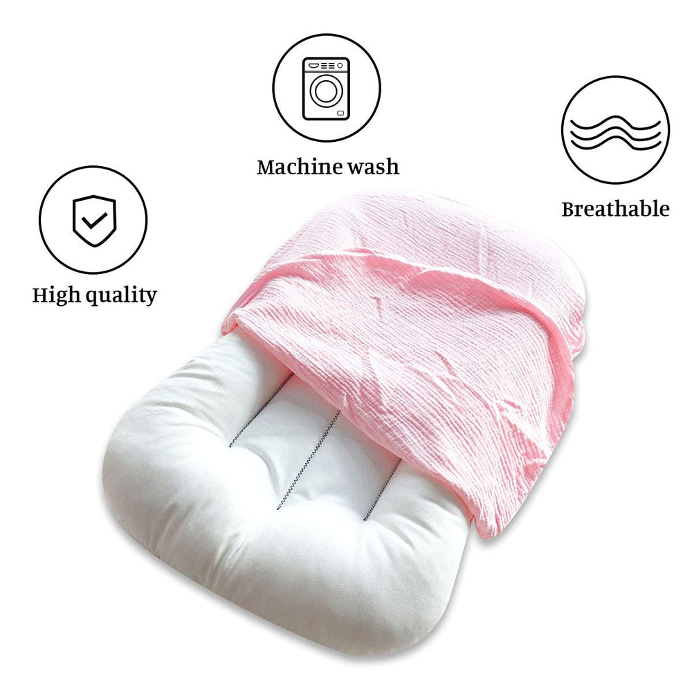 Hooyax muslin lounger cover breathable fabric helps baby stay cool.