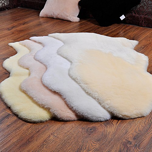 HUAHOO Premium Baby Sheepskin Rug care-shot featuring tanning and sanitizing for baby safety