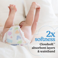 Huggies Snug & Dry curved stretchy fit stays snug during play