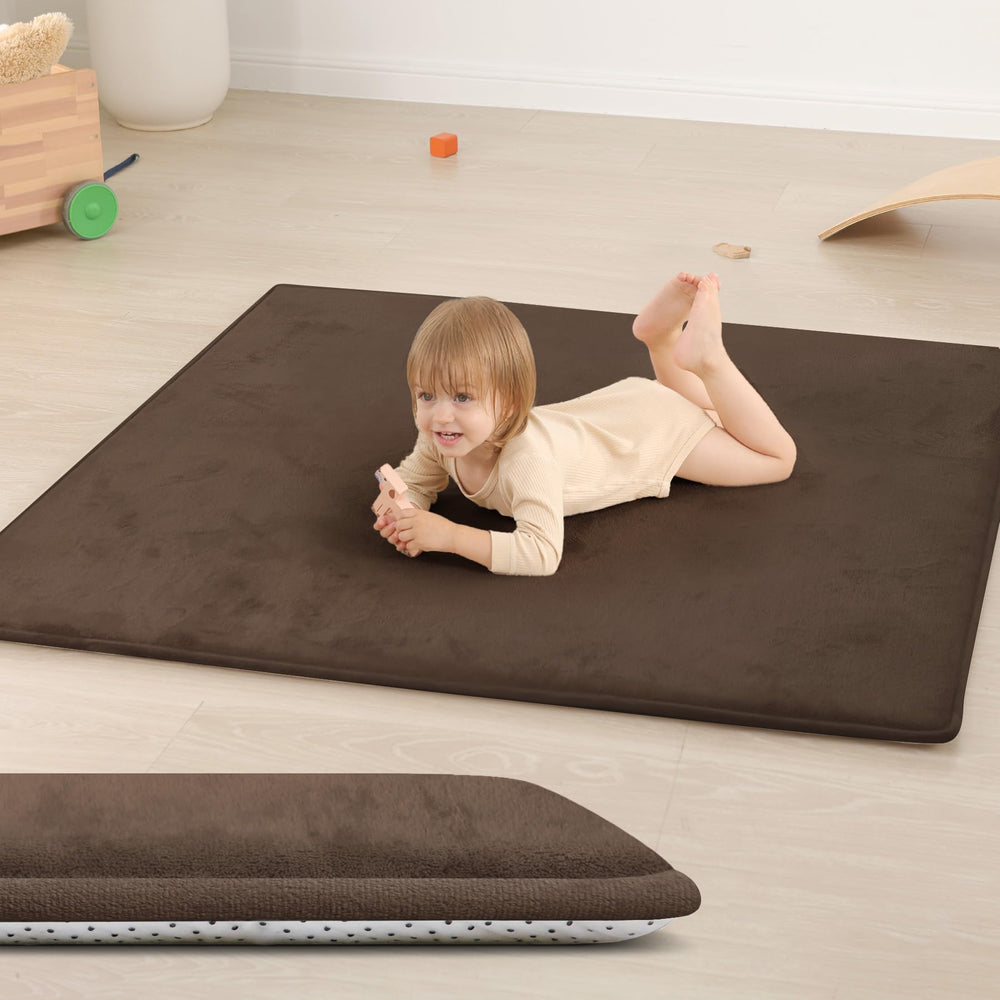 Huloo Sleep baby play mat foam-core close-up showing cushioning for tummy time.