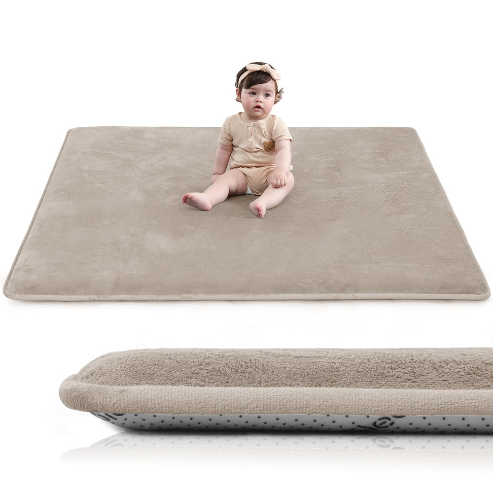 Huloo Sleep baby play mat memory-foam-core close-up shows plush tummy time cushioning.