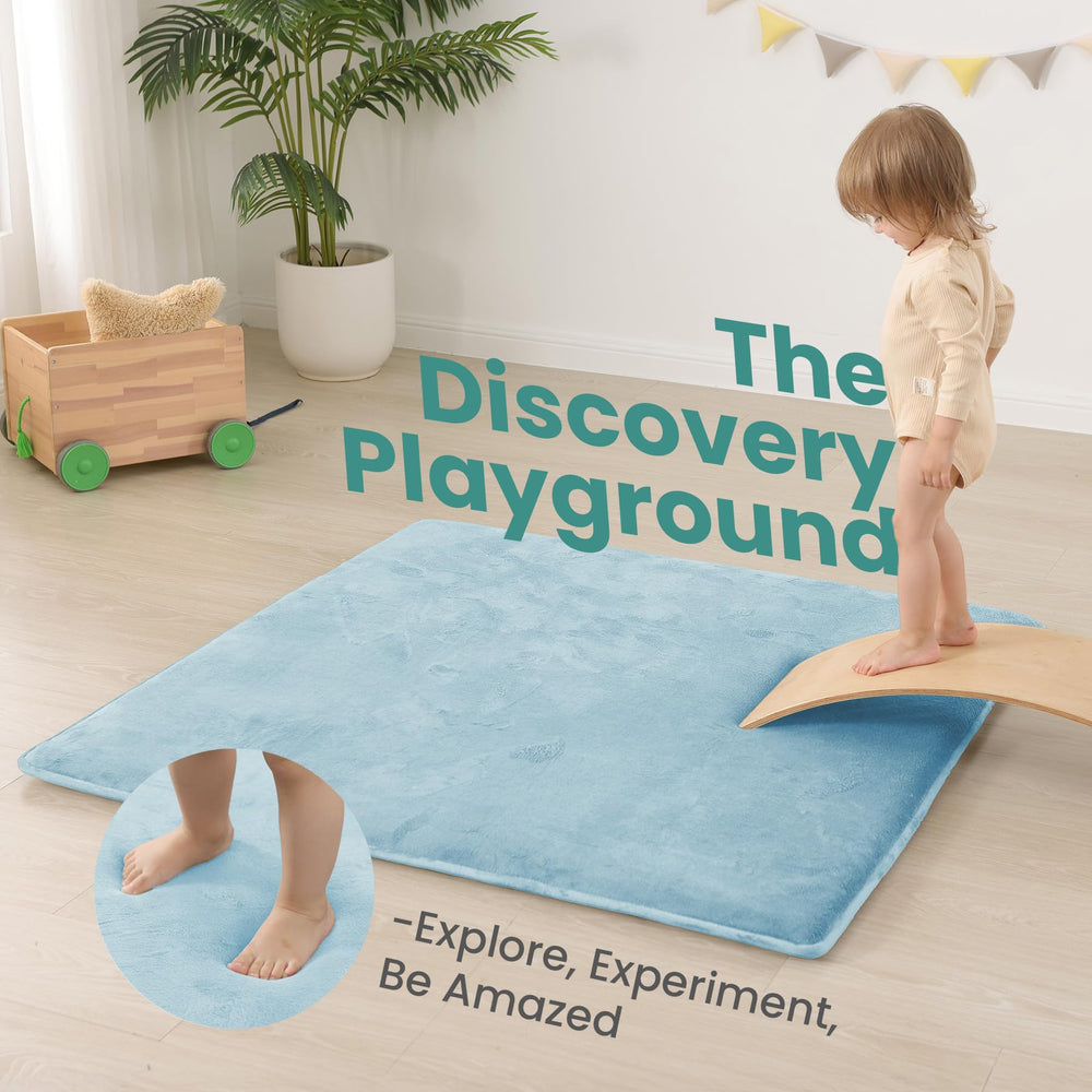 Huloo Sleep play mat shows non-slip backing to keep baby safe during crawling