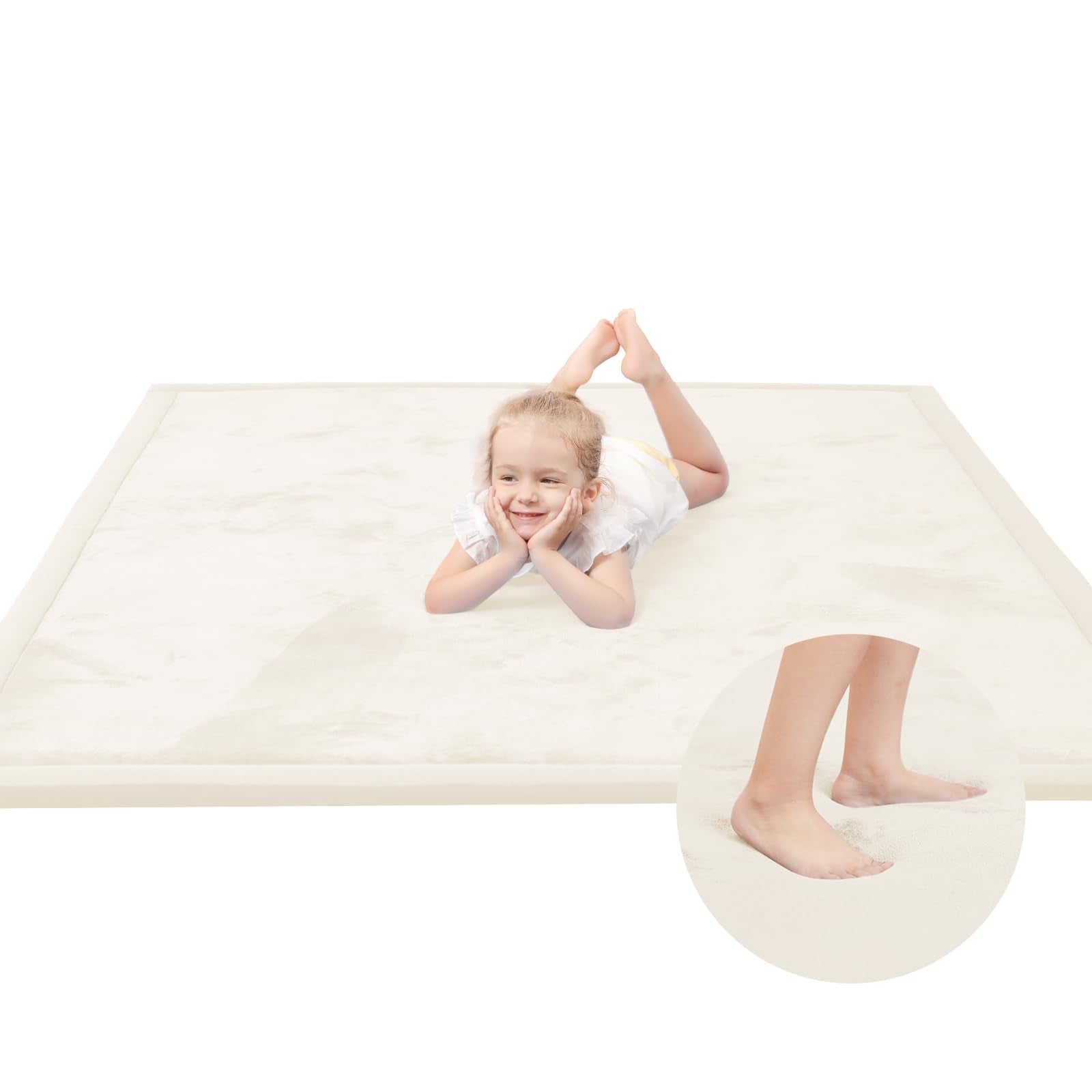 Huloo Sleep baby play mat shows a soft surface for safe play.