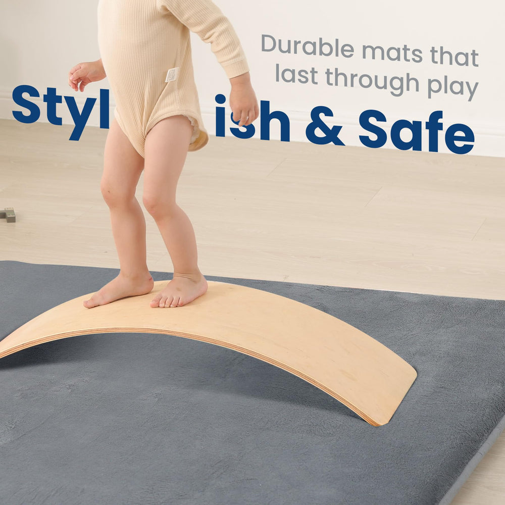 Huloo Sleep play mat on the floor ideal for tummy time and movement