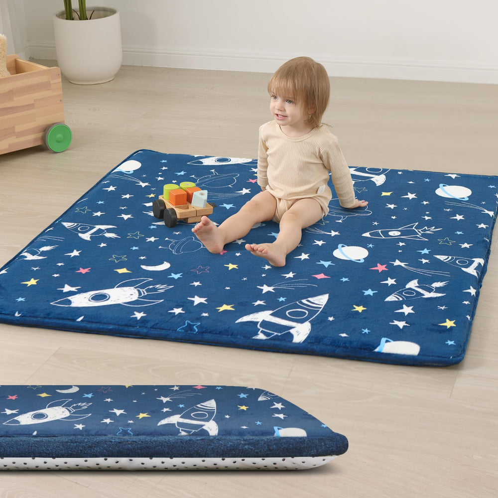 Huloo Sleep baby playmat top view highlighting 50x50 space for crawling and tummy time
