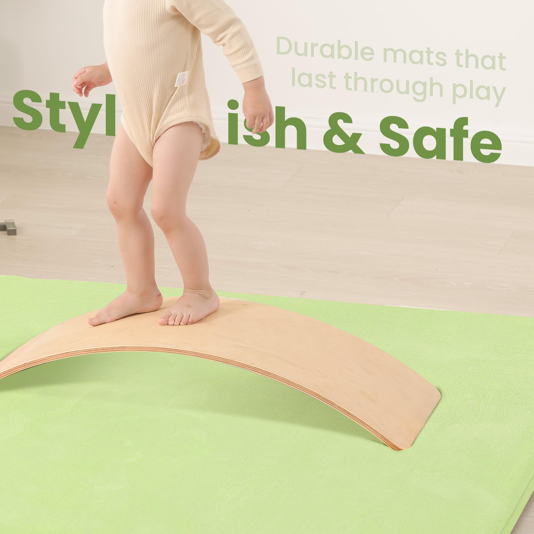 Huloo Sleep tummy-time-ready layout supports development with comfortable cushioning.