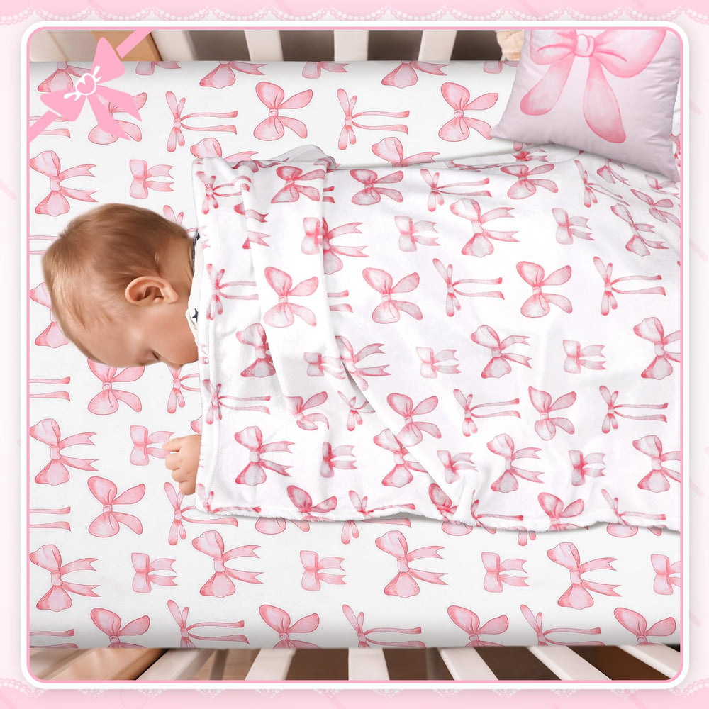 HunnmingRe nursery style shot emphasizes compatibility with standard infant beds and toddler mattresses