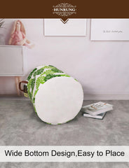Two sturdy handles on the HUNRUNG hamper enable easy transport.