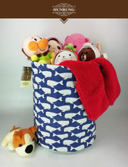 HUNRUNG laundry hamper with waterproof coating contains moisture and helps prevent leaks.