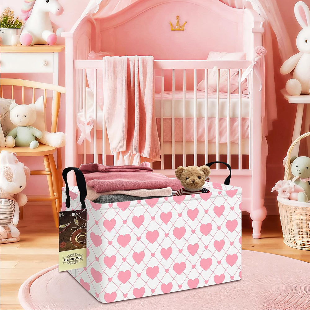 HUNRUNG REC-Heart laundry basket stores towels and laundry efficiently.