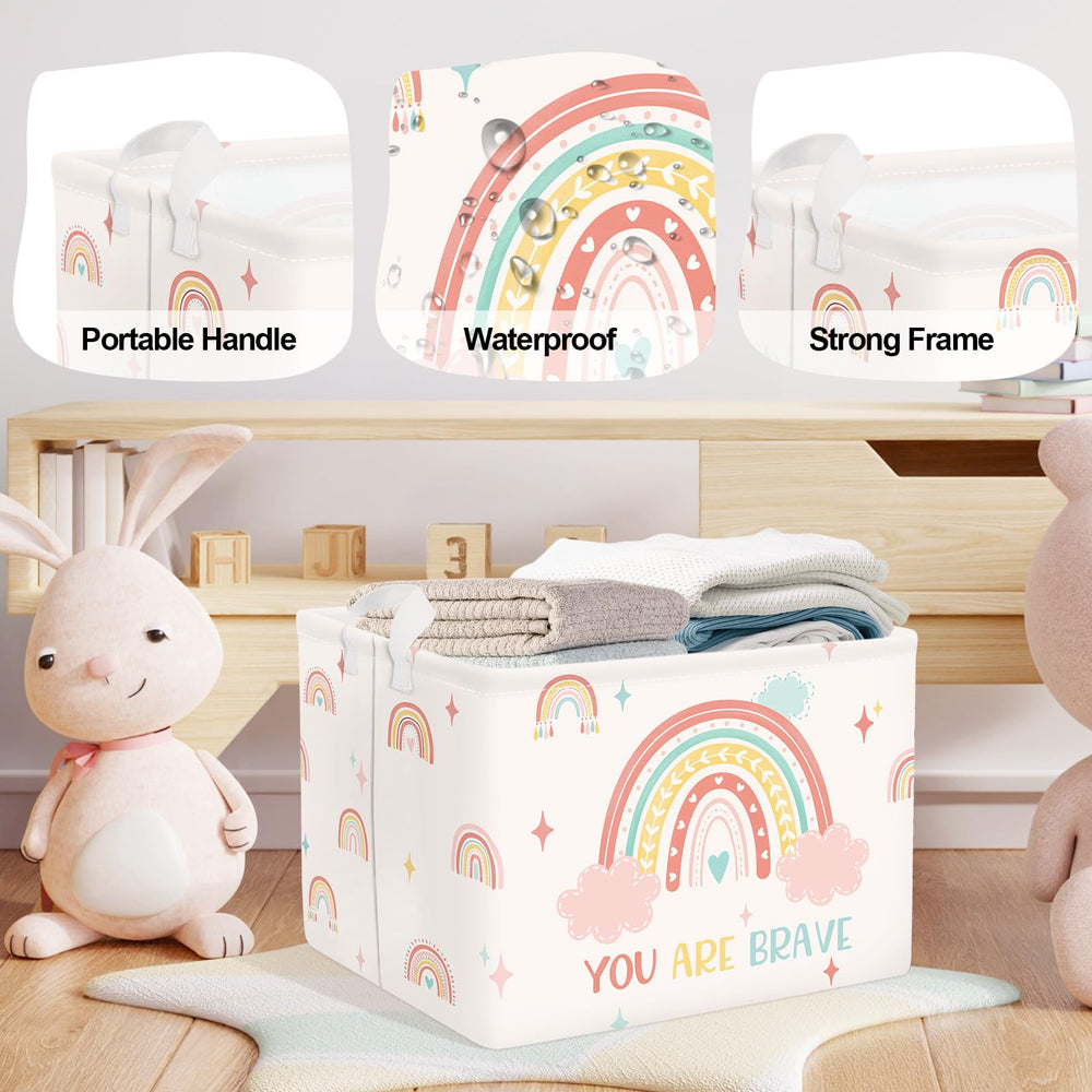 HUUMONSS Laundry hamper with sturdy handle for easy transport.
