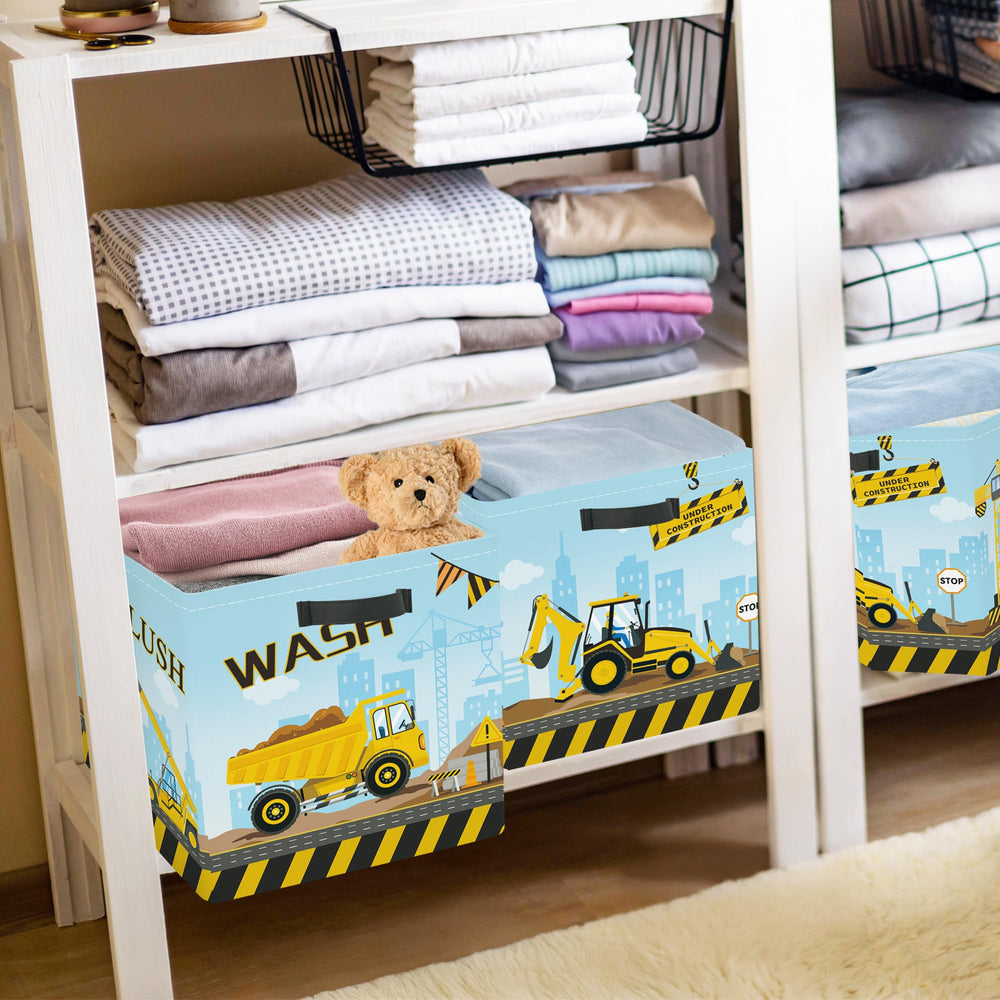 HUUMONSS handles-on-cubes for easy carrying and quick rearrangement.