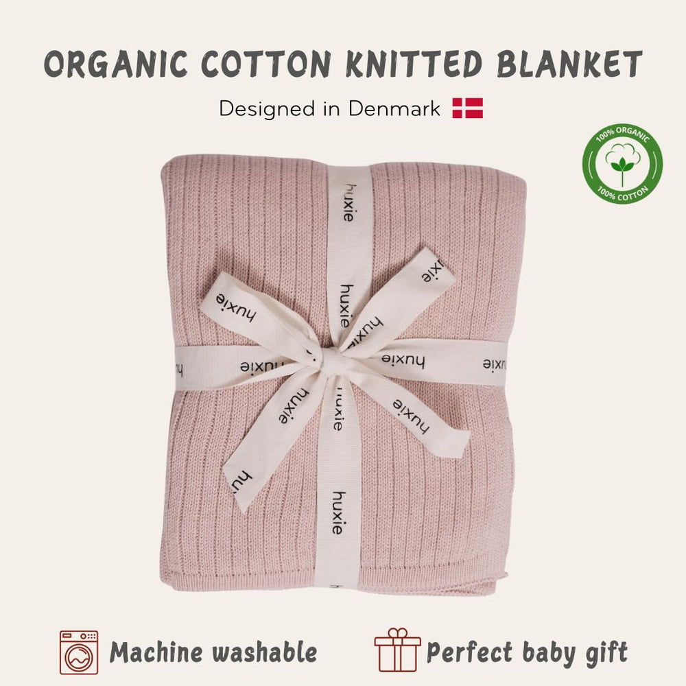 Huxie ribbed blanket in stroller demonstrates all-season warmth and breathability.