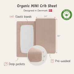 Huxie organic cotton muslin fabric close-up illustrates breathable, soft texture ideal for daytime naps.