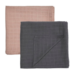 Huxie Swaddle blush-soft-grey 47x47 pack highlights soothing newborn warmth and comfort.