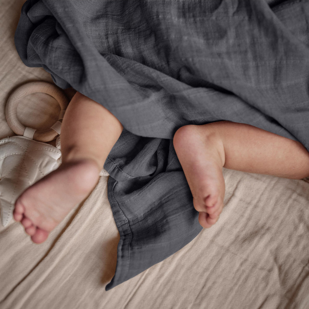 Huxie Swaddle gift-packaging showcases timeless, gender-neutral design ideal for gifting.