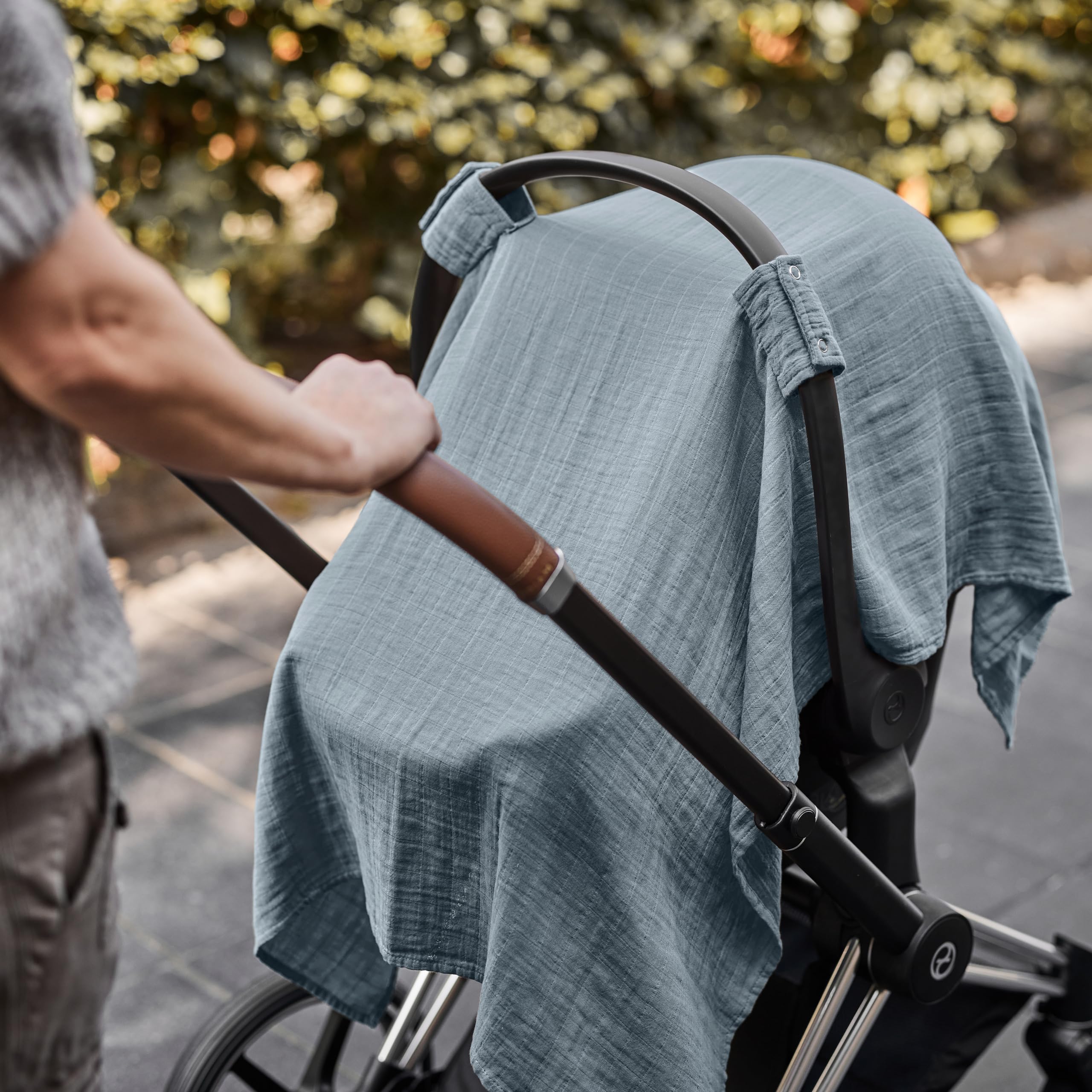 Huxie Tradewinds changing table cover offering soft surface during changes.