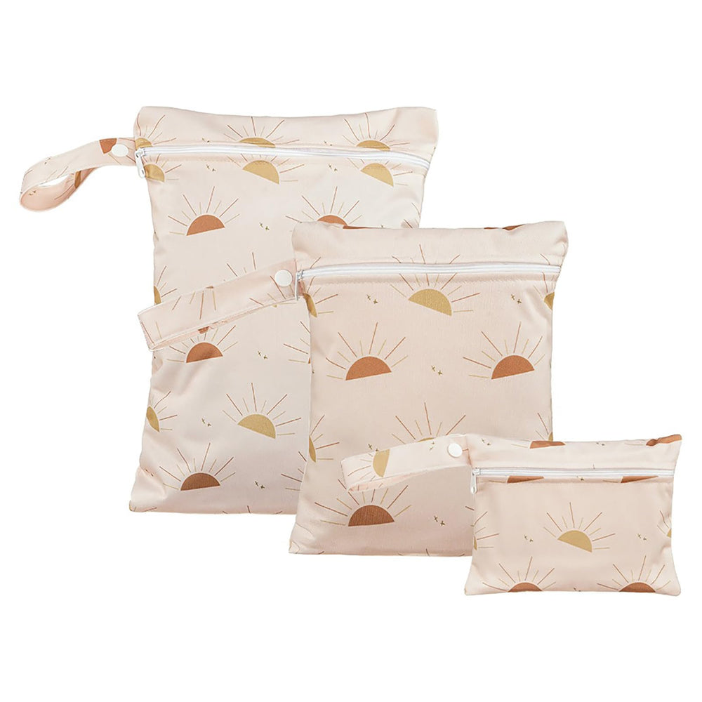 HZNOO wet-dry bag set large closed keeps towels and swimsuits organized on trips.
