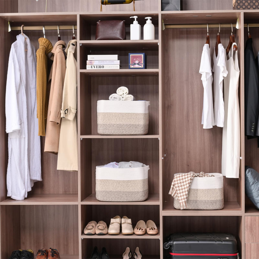 ICERZCZ storage basket folded for compact storage, saving space when not in use.