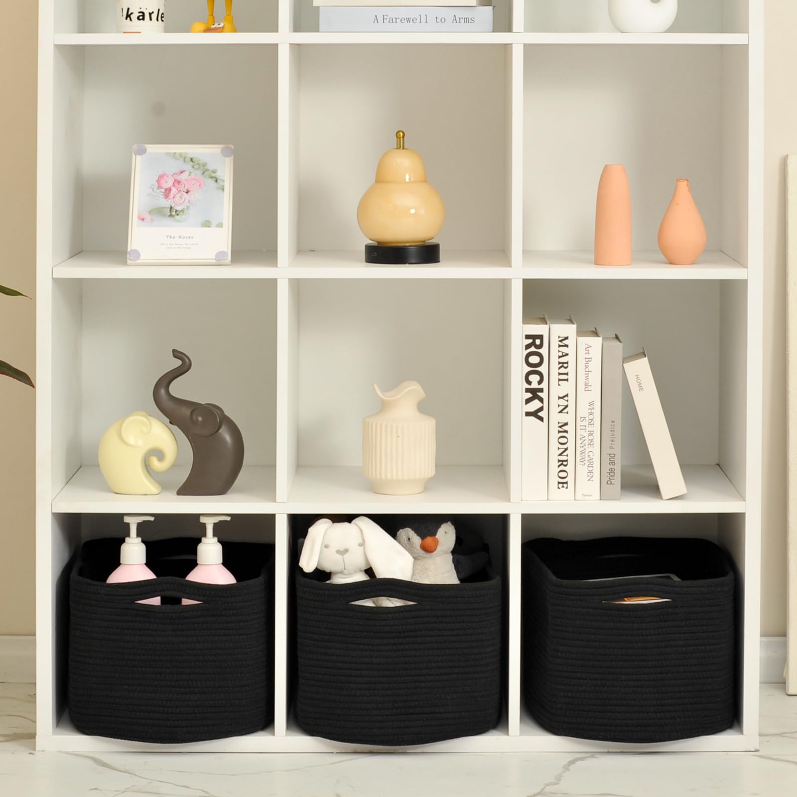 ICERZCZ storage basket with folded storage option saves space.