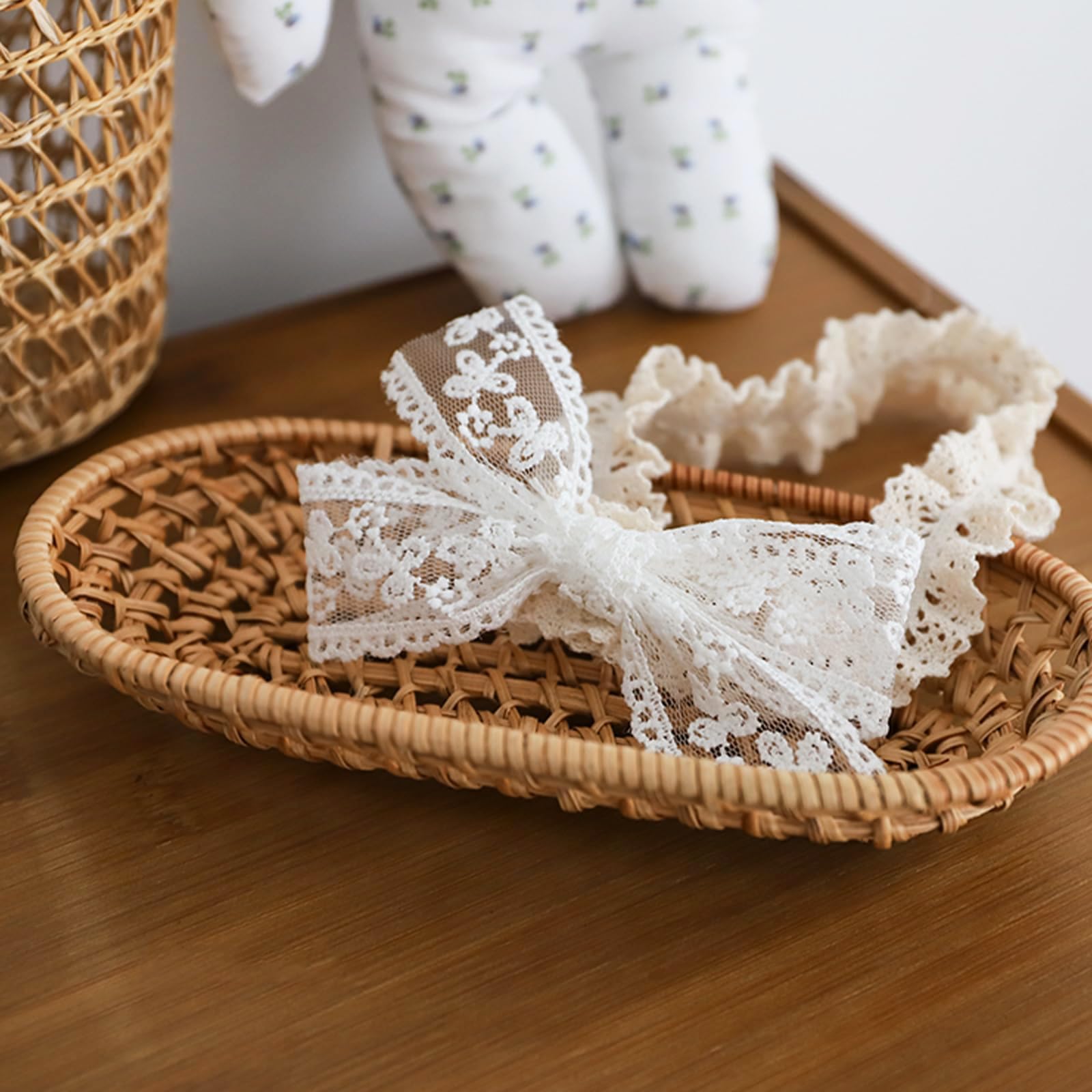 ICKEYOU baby headband knot-bow detail; cute accent for party outfits and photoshoots