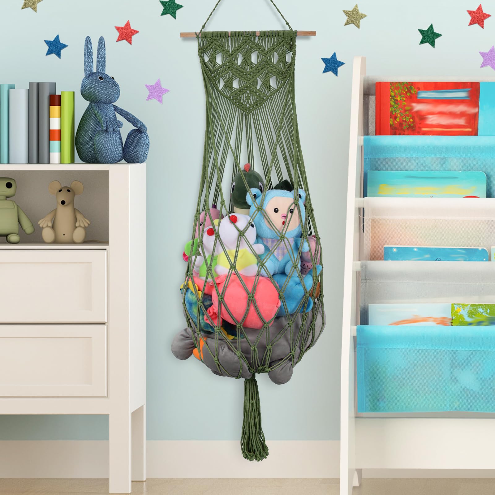iHansee organized playroom with tidy, accessible toy net.