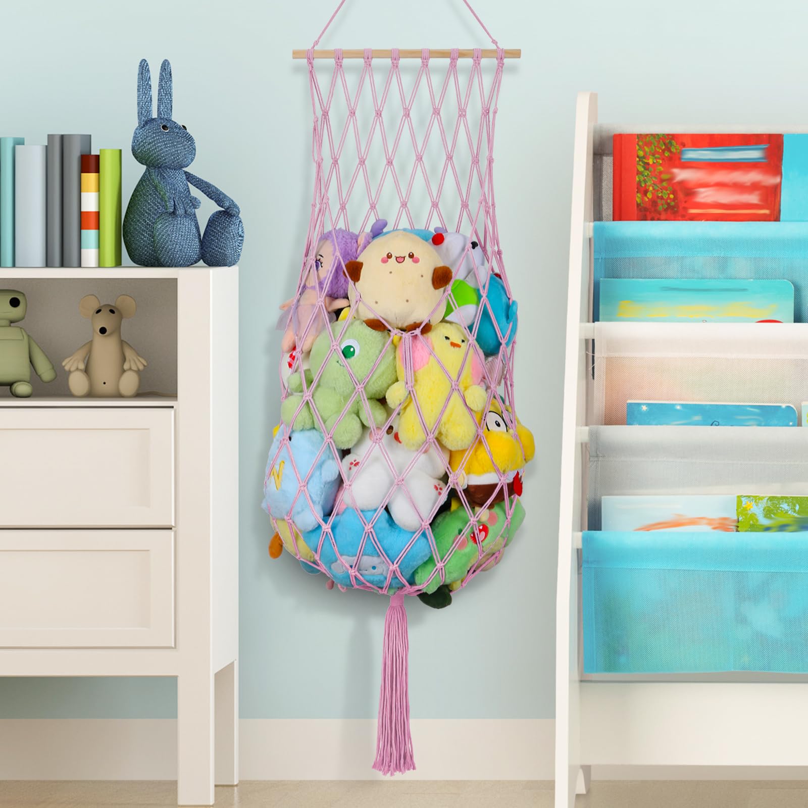 iHansee single-hook setup minimizes wall damage while organizing toys.