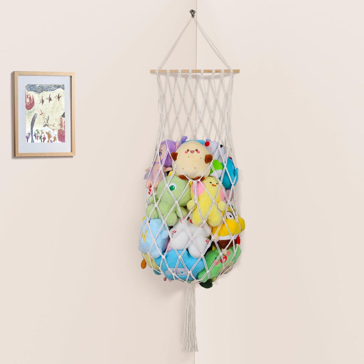 iHansee stuffed-animal-storage-net 68inch height highlights space-saving organization in a kid's room.