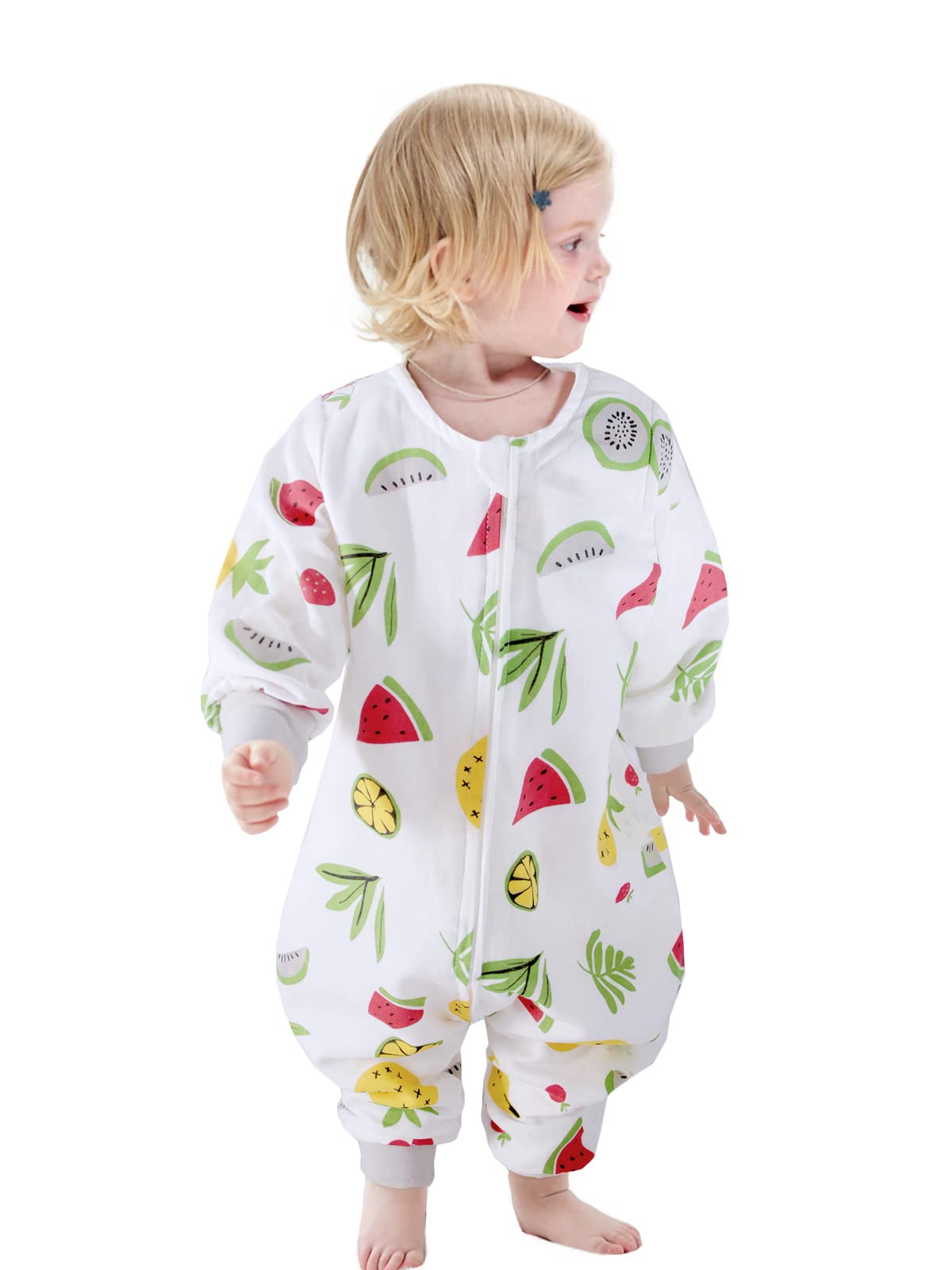 ililmmoe Muslin Original sleeping sack side view demonstrates leg room for movement