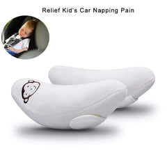 Inchant plush neck cushion feels gentle against baby's skin during travel.