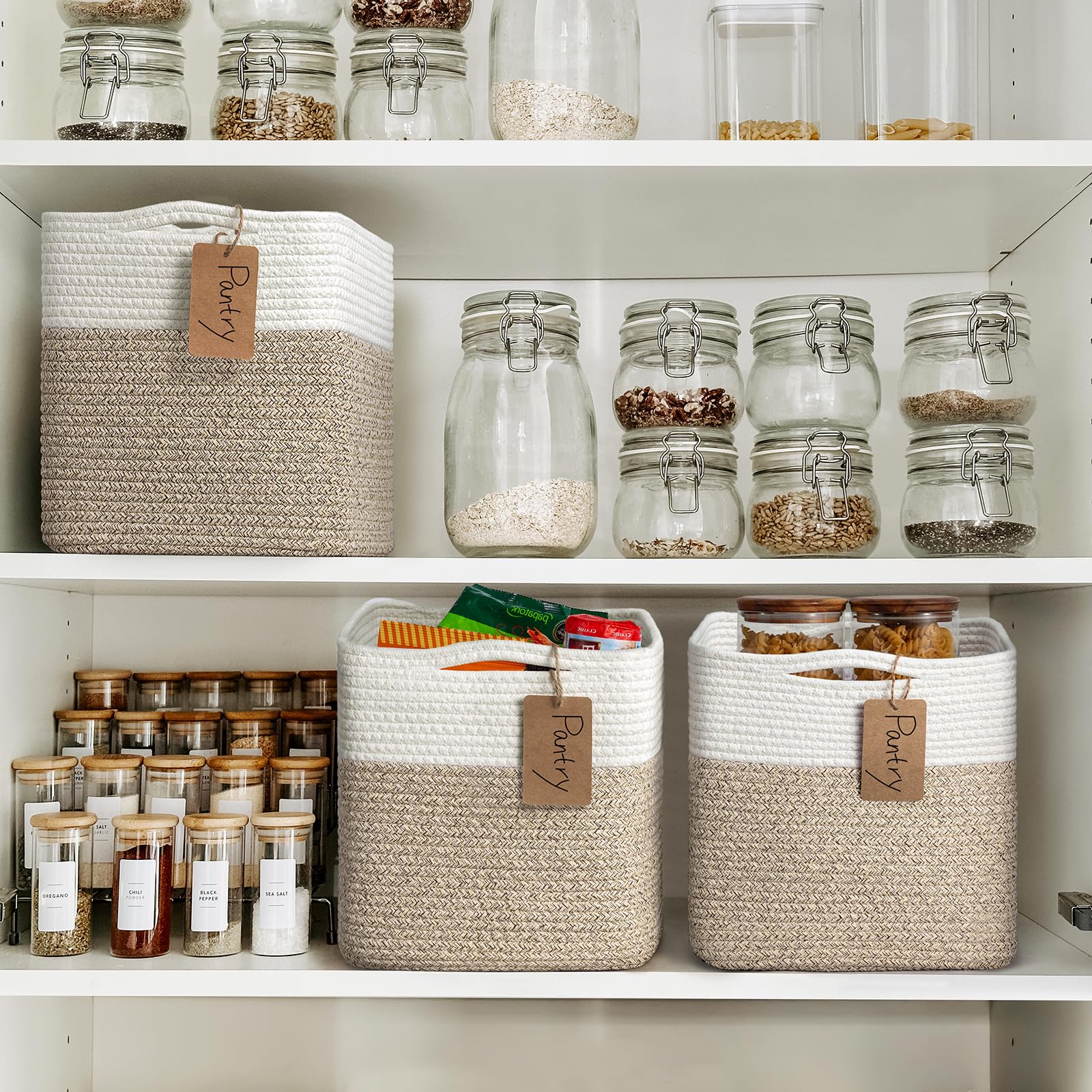 INDRESSME cube bin white and brown color variation complements modern decor.