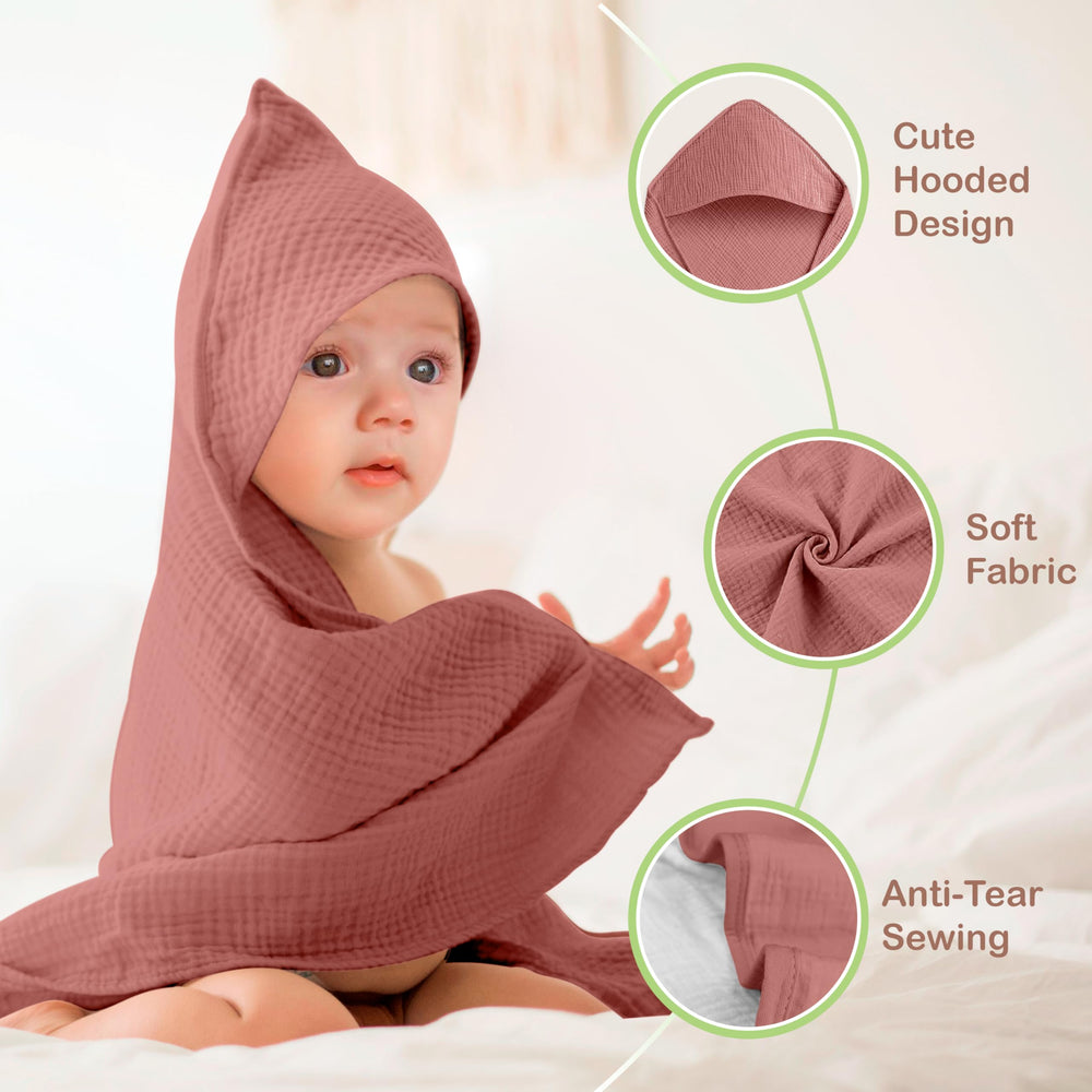 Infancie organic cotton muslin towel absorbent quick-drying close-up image.
