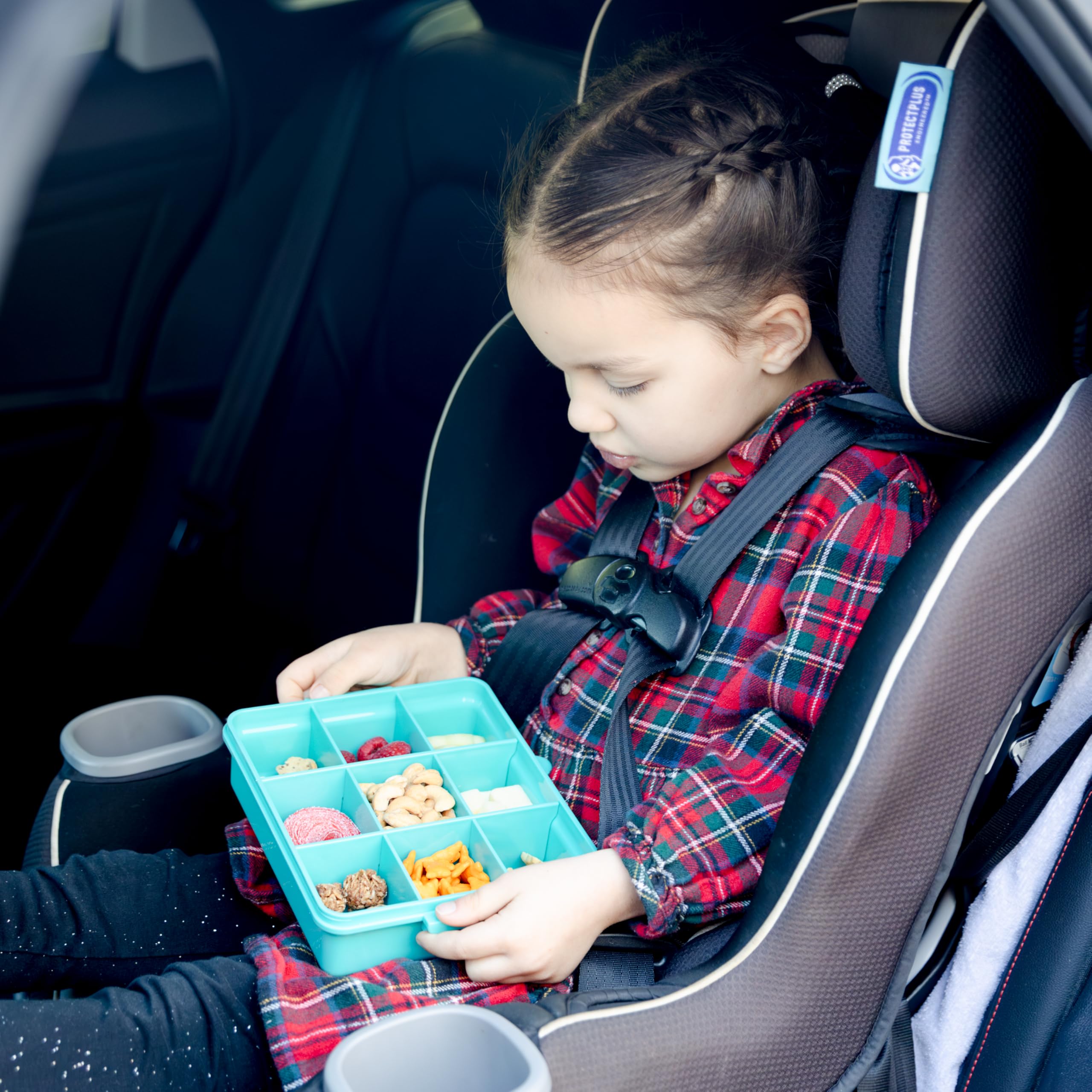 INGUSEE silicone decorations and stickers let kids personalize their box