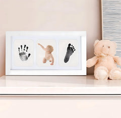 Inkless baby-hand-footprint-kit print sample demonstrates crisp keepsake impressions.
