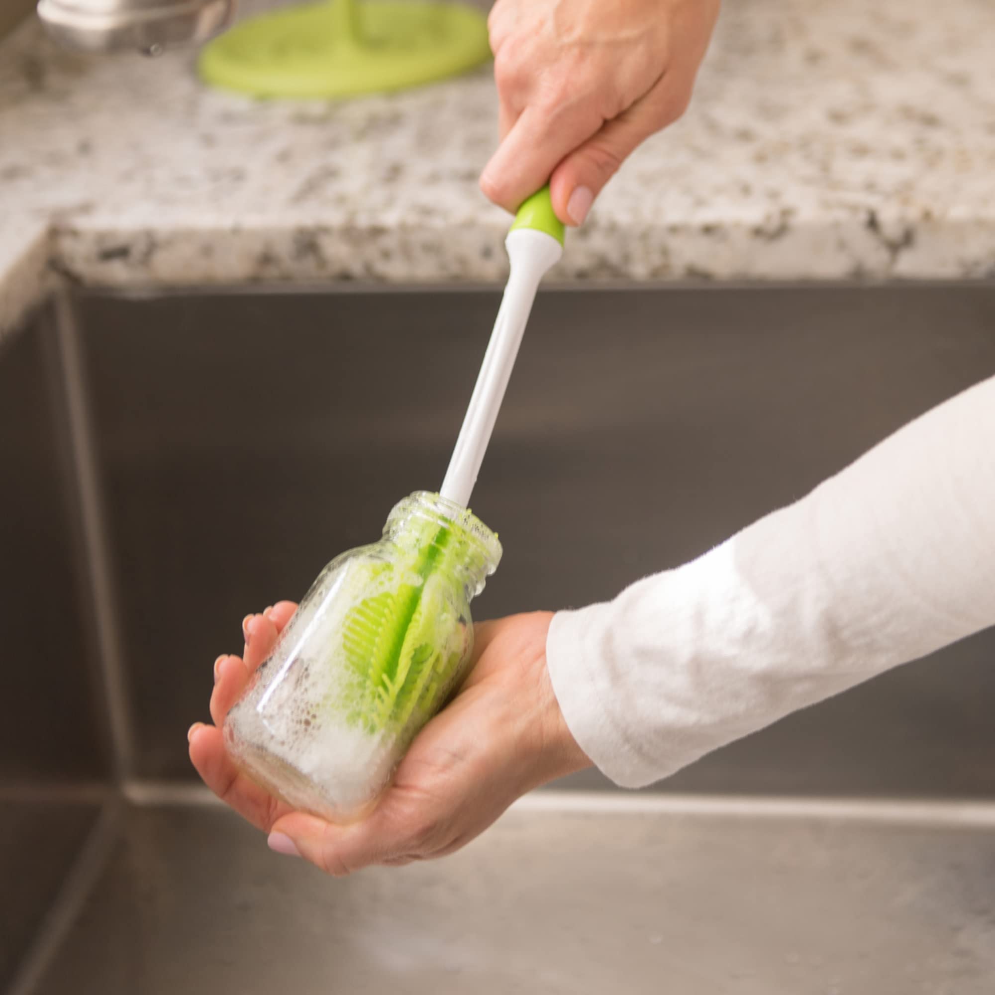 Innobaby silicone brush removable portion simplifies deep sterilization and sanitation.
