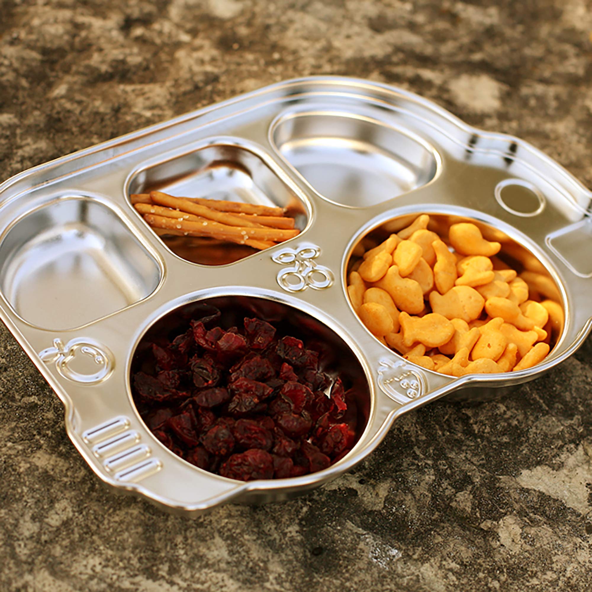 Innobaby on-the-go lunch option for secure transport.