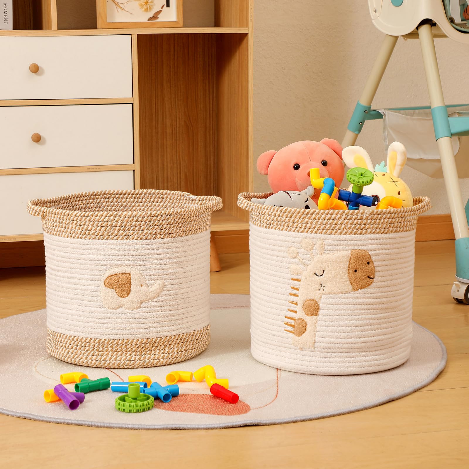 INough giraffe-embroidery decorative toy basket enhances nursery charm while storing blankets