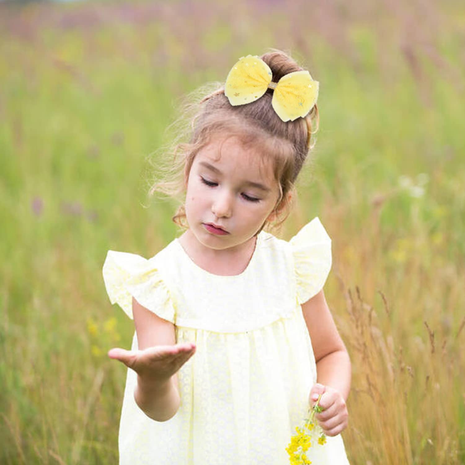 inSowni pink glitter star clip provides secure hold for active kids.