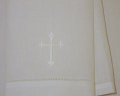 Integrity Designs baptism cloth features embroidery cross detail, enhancing reverent table décor for church events.