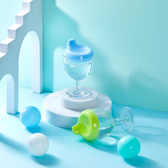 Irenare spill-proof lid and straw keeps drinks contained during playtime.