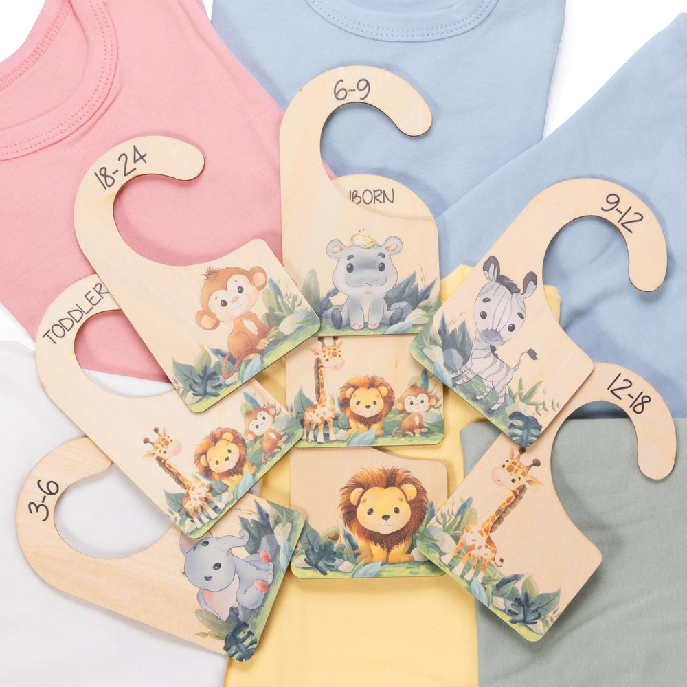 IRIIJANE safari-animal themed nursery dividers combine decor with practical wardrobe sorting.