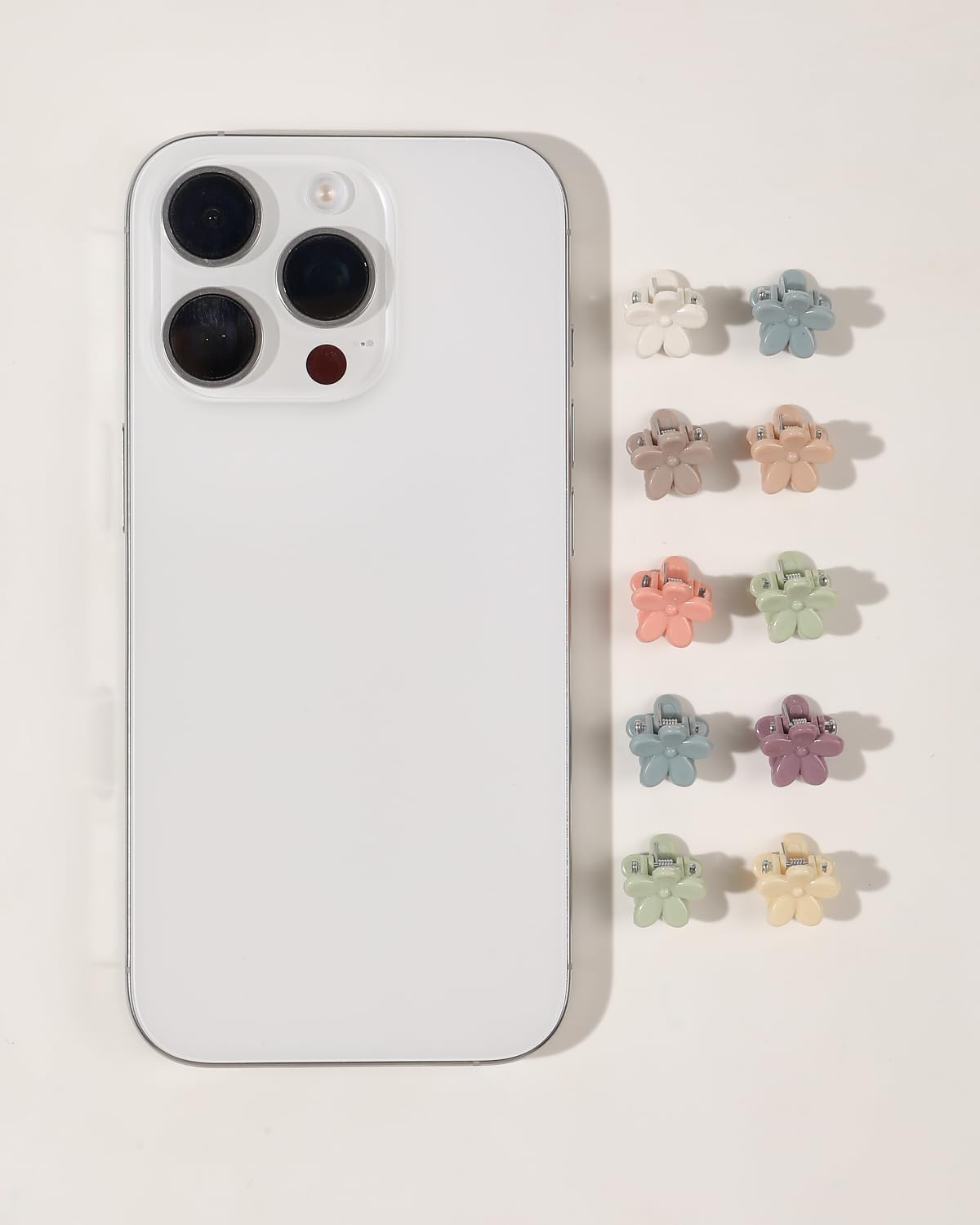 Ivyu daily-wear clip is lightweight and comfortable all day.