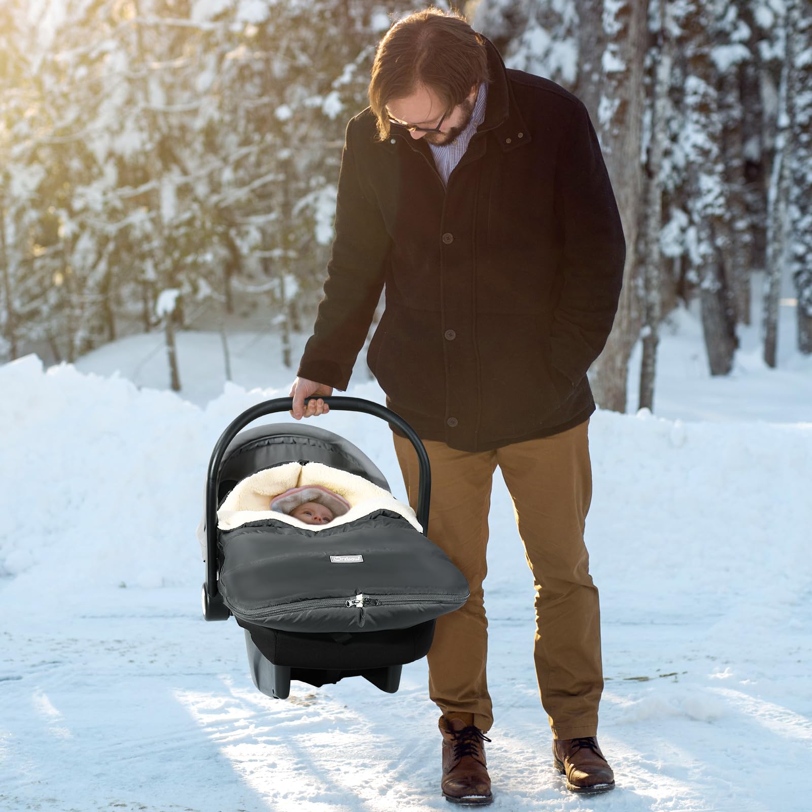 IvyWind-machine-washable-car-seat-cover cleans easily for busy parents
