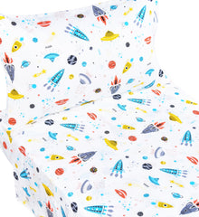 J-pinno Planet Spacecraft Rocket flat sheet shows soft cotton and cozy sleep for toddlers