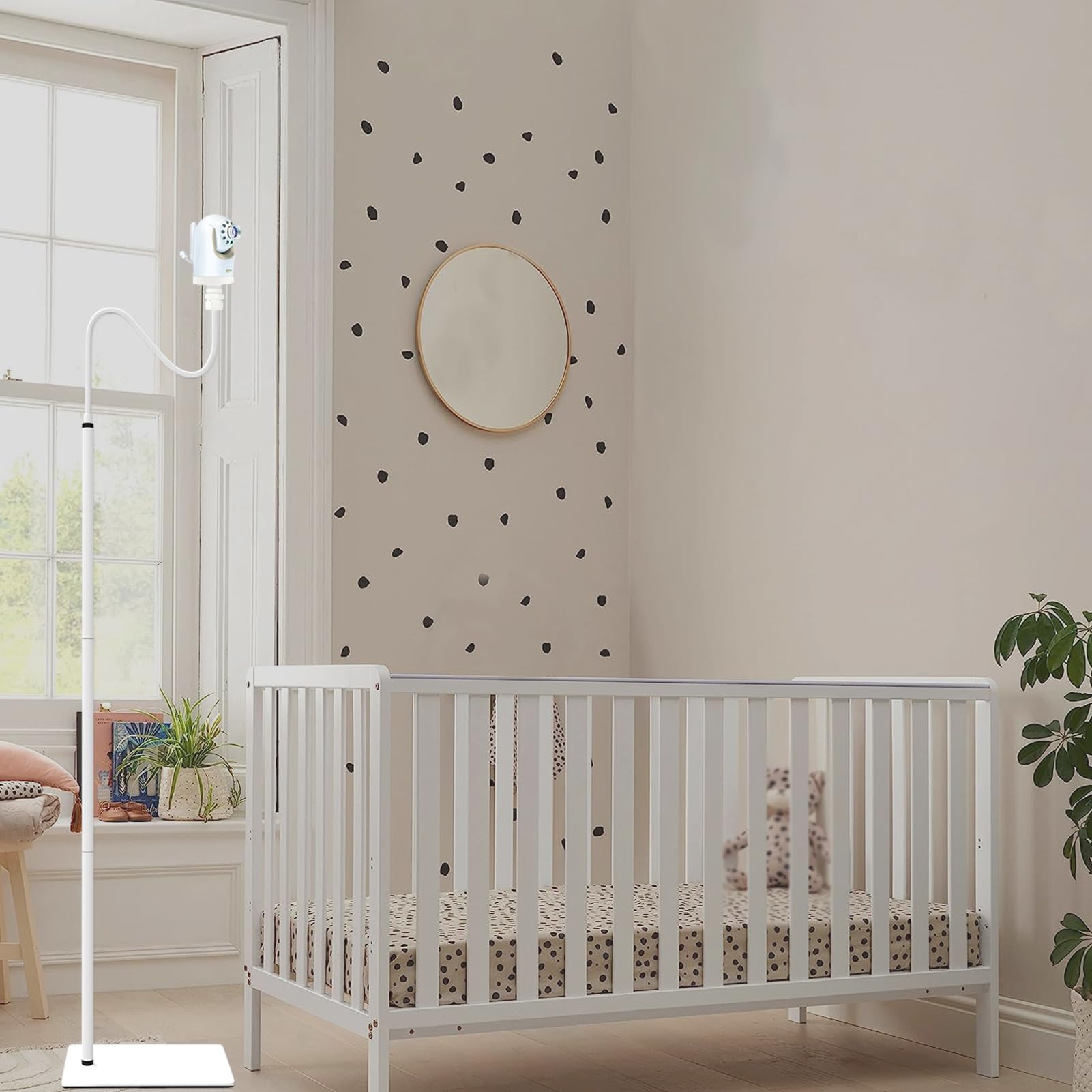 JAMYOK portable, easy-to-store stand fits small living spaces.