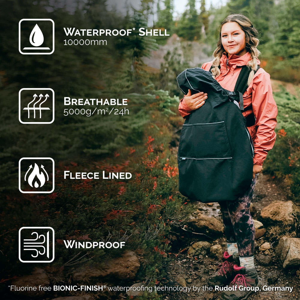 JAN & JUL rain cover with side pockets offers convenient storage during outings.