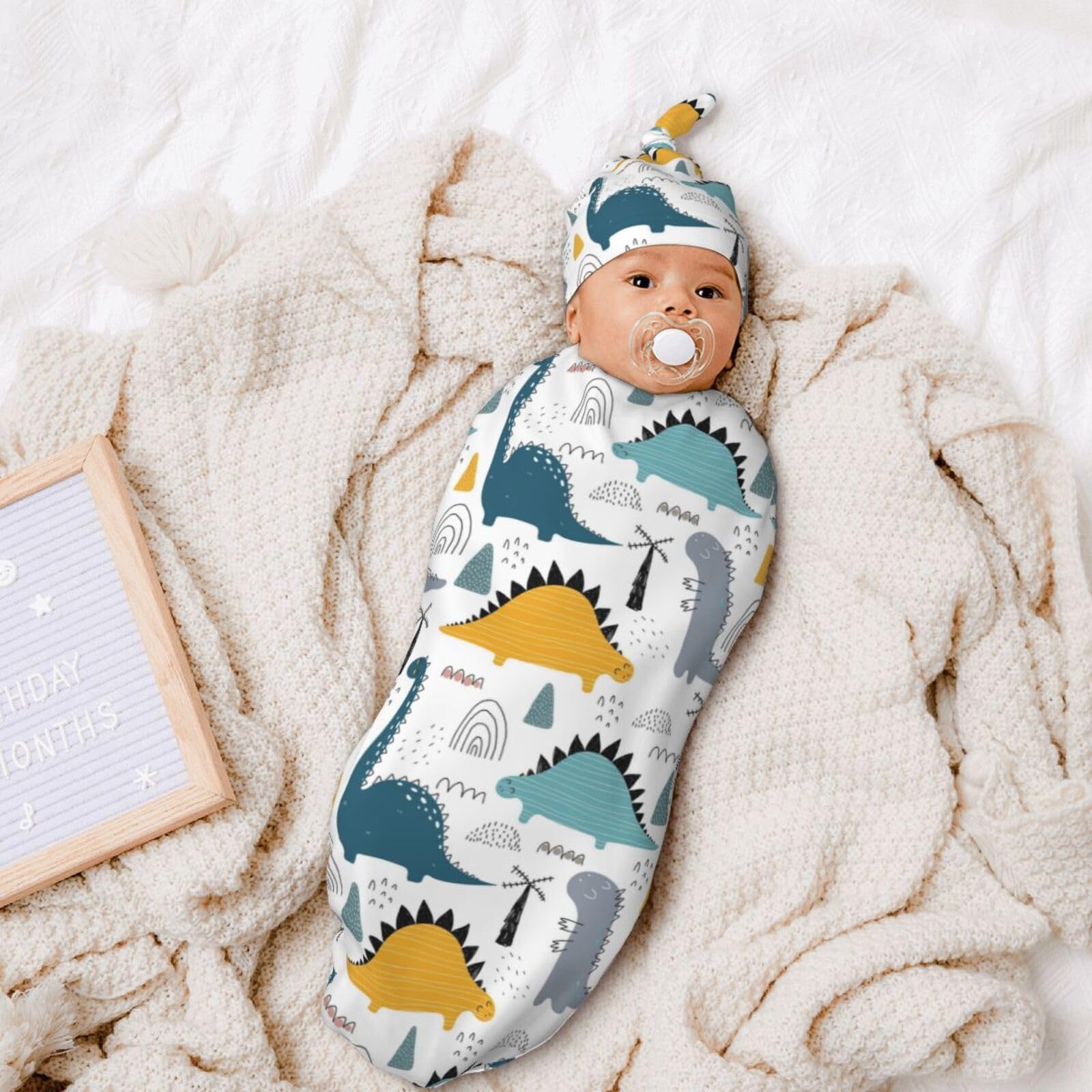 0-6 month size fits newborns securely.