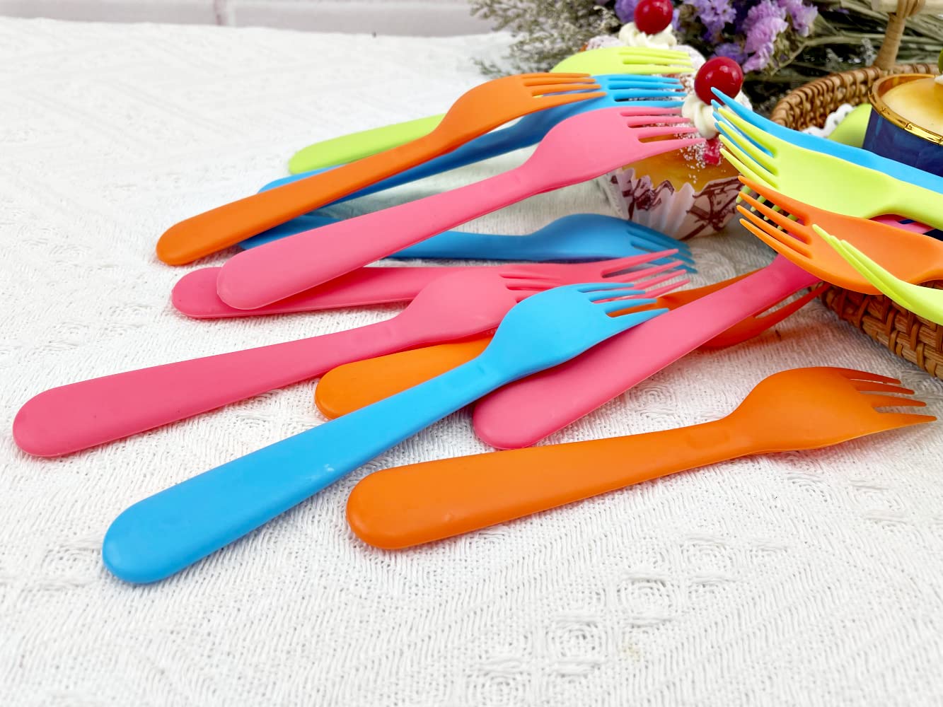 Jawbush convenient on-the-go mealtime kit – great for lunchboxes, picnics, and travel.