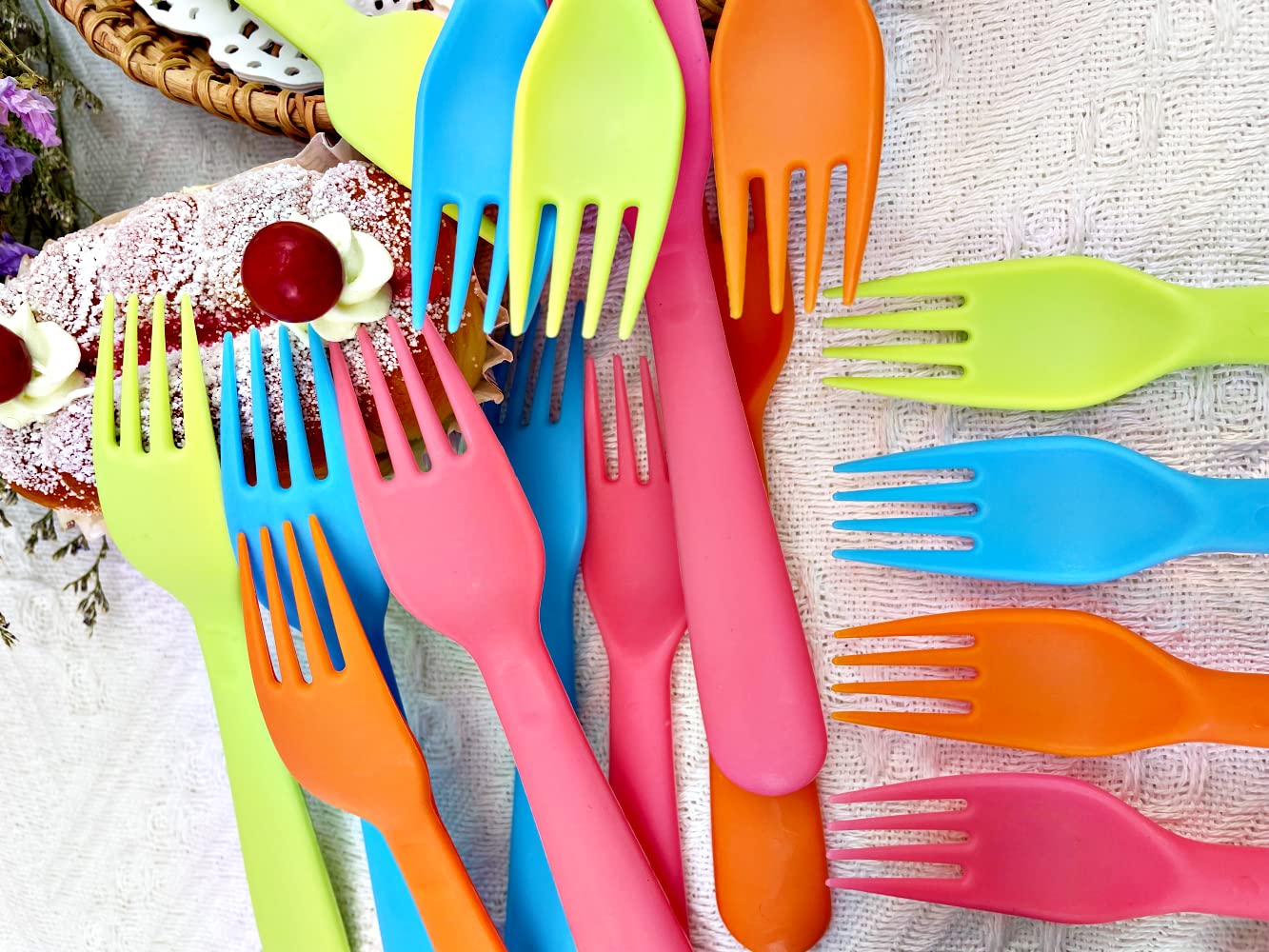 Jawbush easy-grip kids utensils – comfortable hold for little hands during meals.